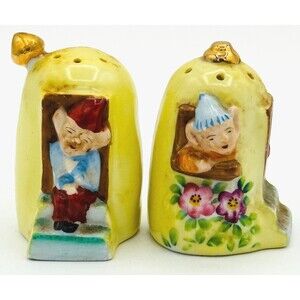 Gnome Pixie Elf House Hut Ceramic Salt Pepper Shakers Japan Kitsch MCM Vintage